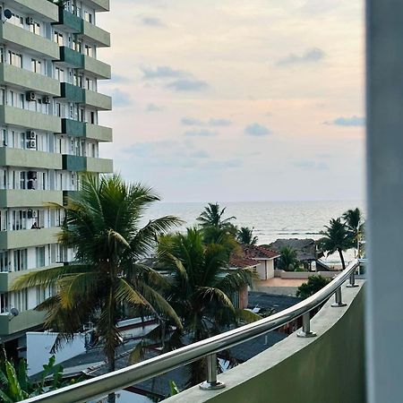 Green Tree Apartments Дехивала-Маунт-Лавиния Экстерьер фото